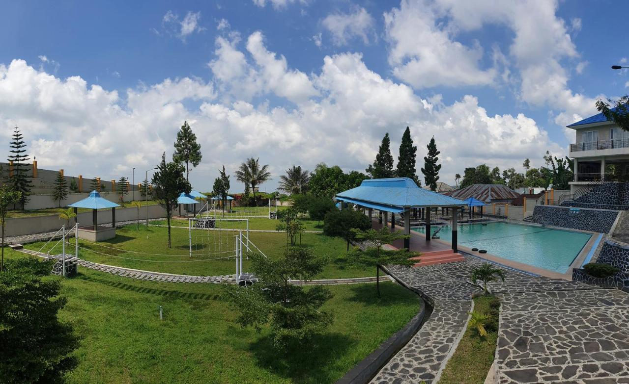 טגאל Grand Dian Hotel Guci מראה חיצוני תמונה